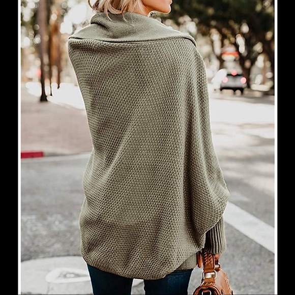 🆕Batwing Sleeve Shawl Collared Cardigan - Picture 2 of 3
